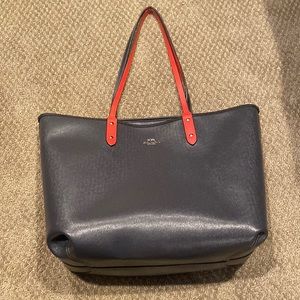 Reversible Coach tote bag
